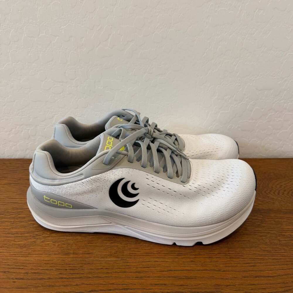Topo Athletic Men's Magnifly 5 Road Running Shoes White Grey Men’s 11